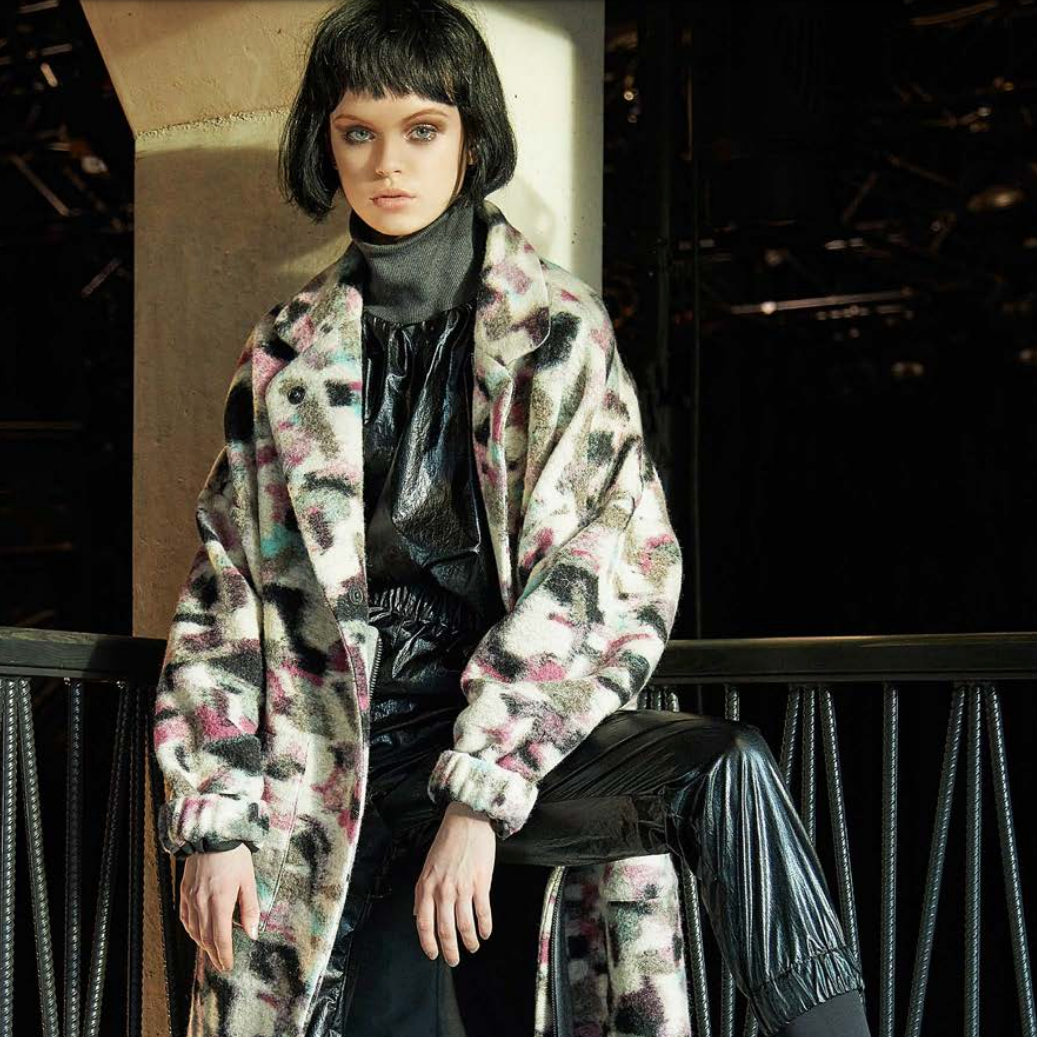 MYSTIC MELODY HUNTERCOAT