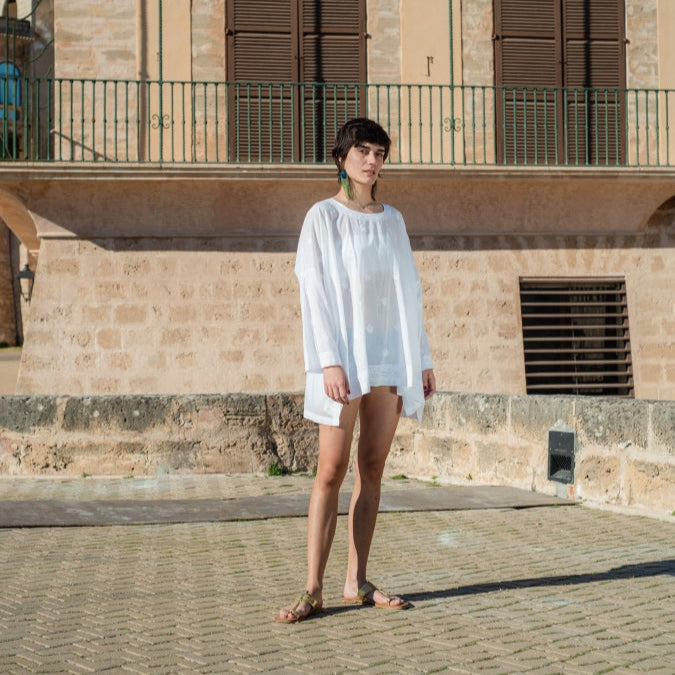 Aleta oversize embroidered cotton Top