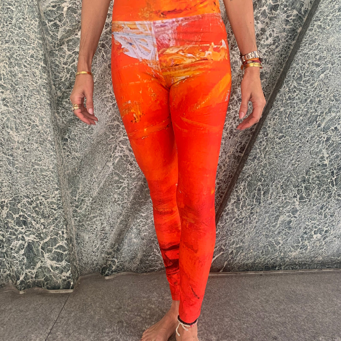 Leggins Gound print "Expect the Extraordinay" by The SoulClub