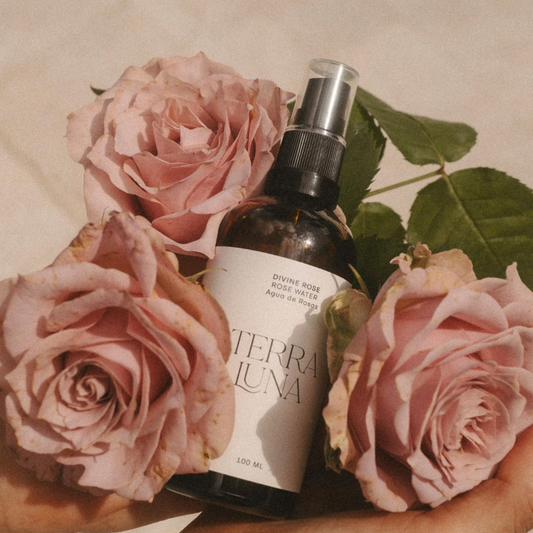 DIVINE ROSE WATER FACIAL MIST