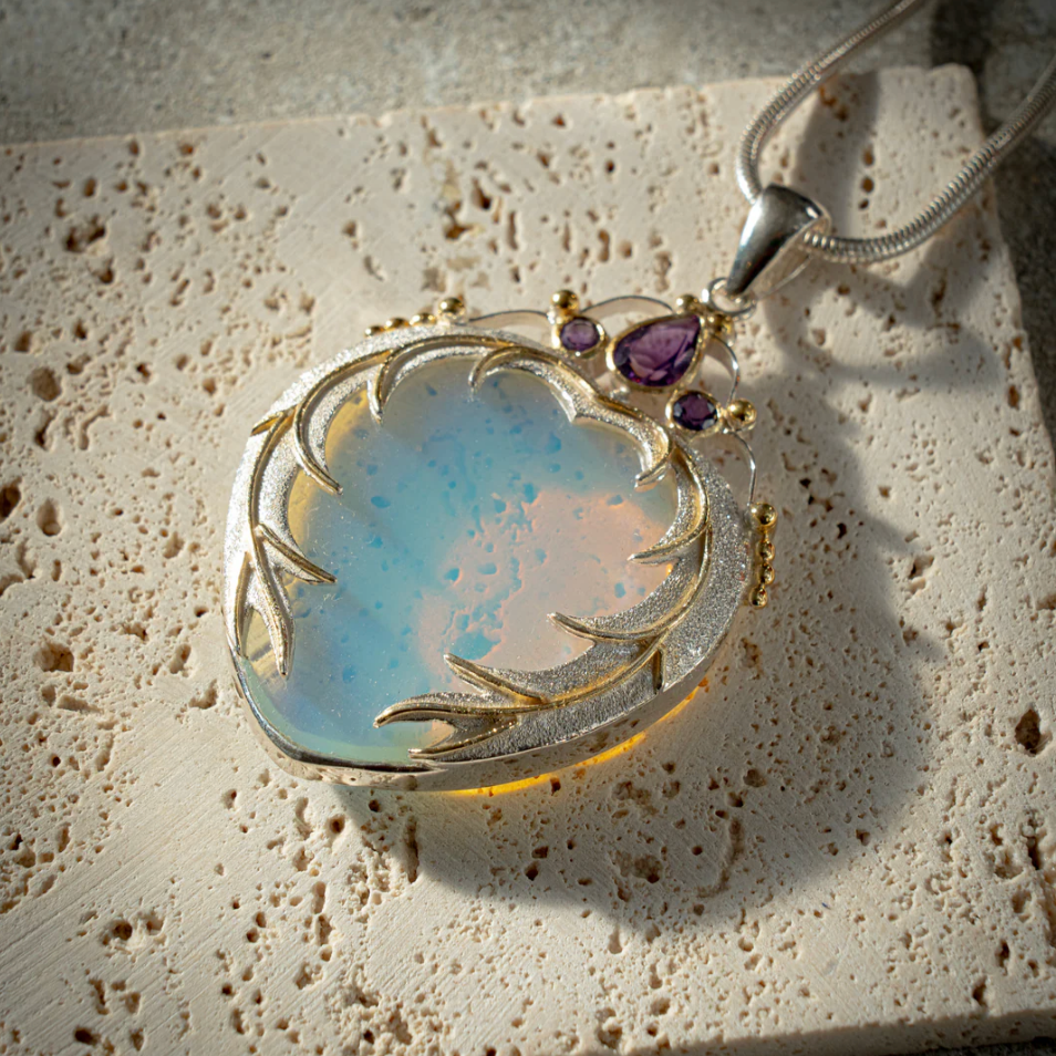 The Angel Heart Pendant | Opalite & Amethyst