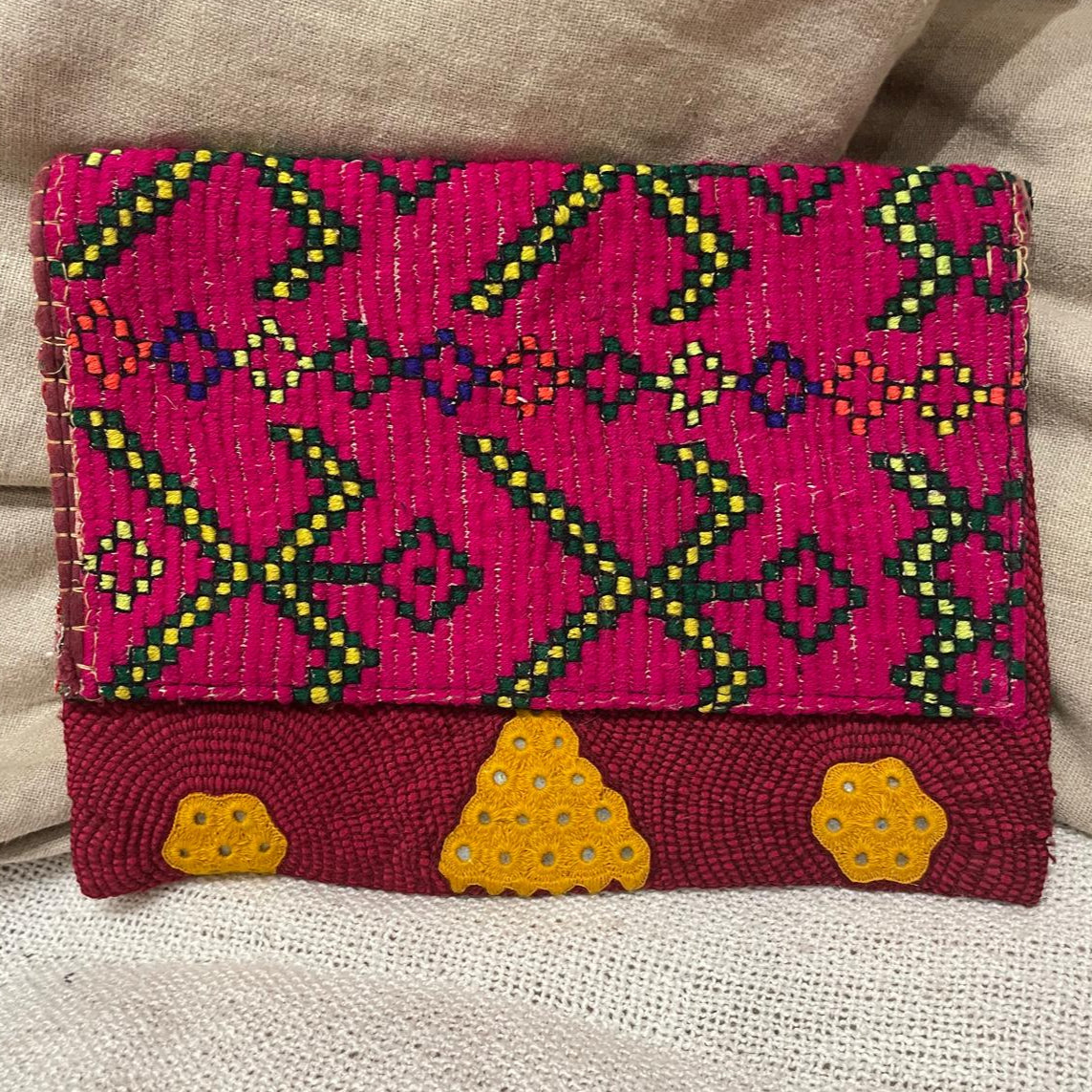 Banjara Purse M