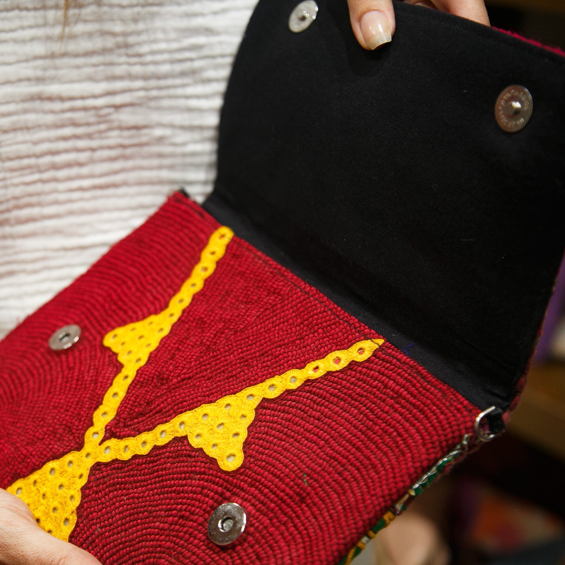 Banjara Purse M