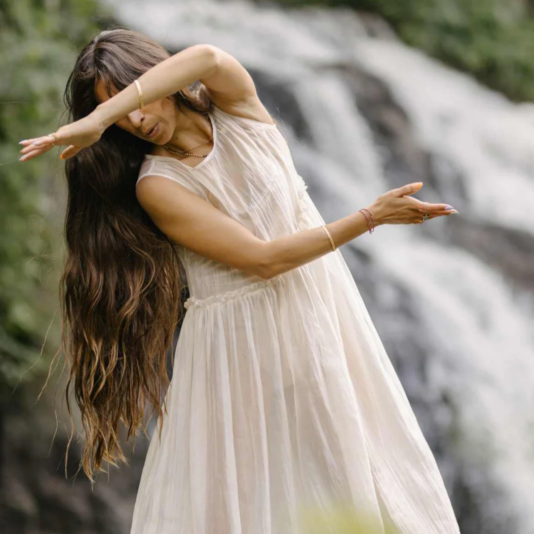 THE DOLLY NIGHT DRESS