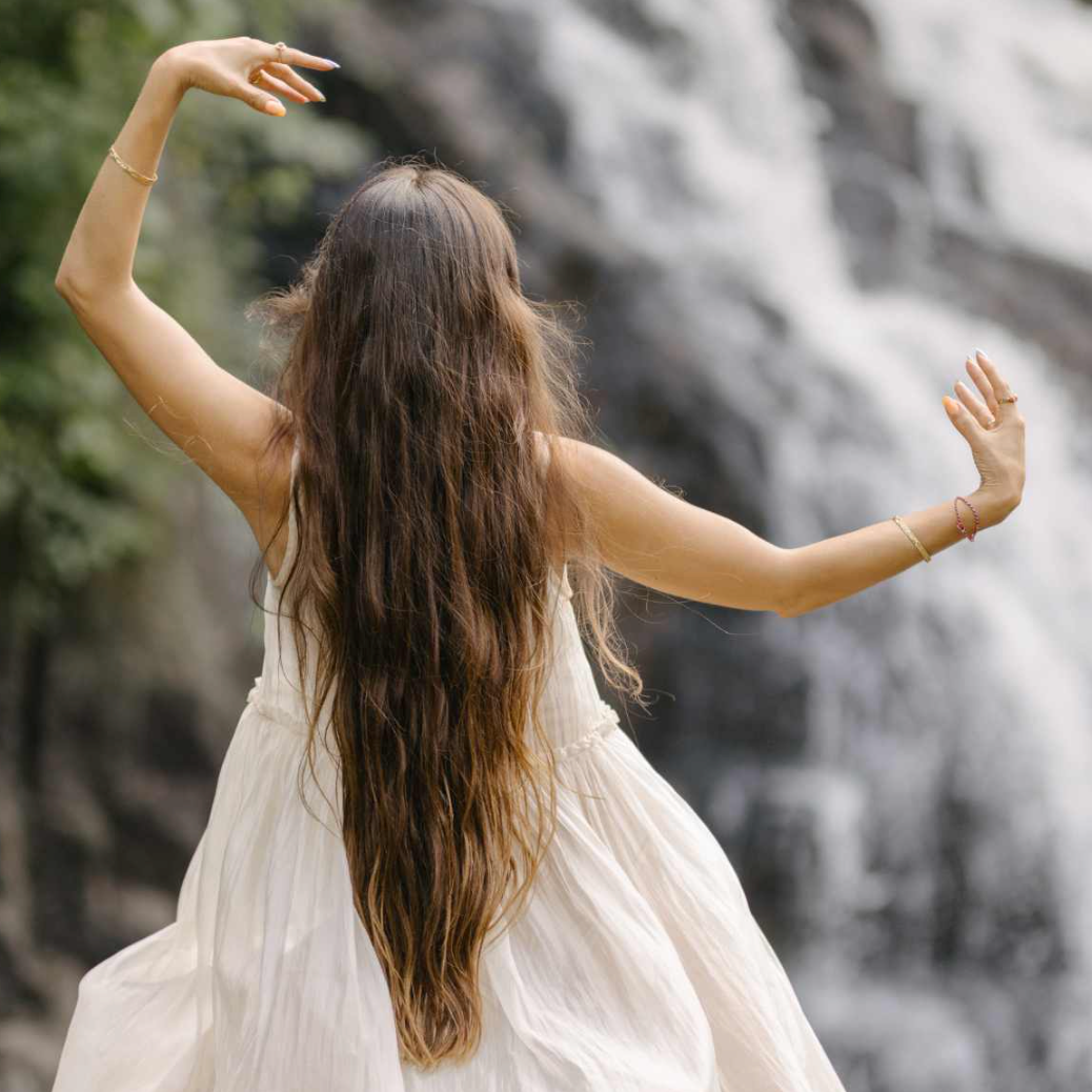 THE DOLLY NIGHT DRESS