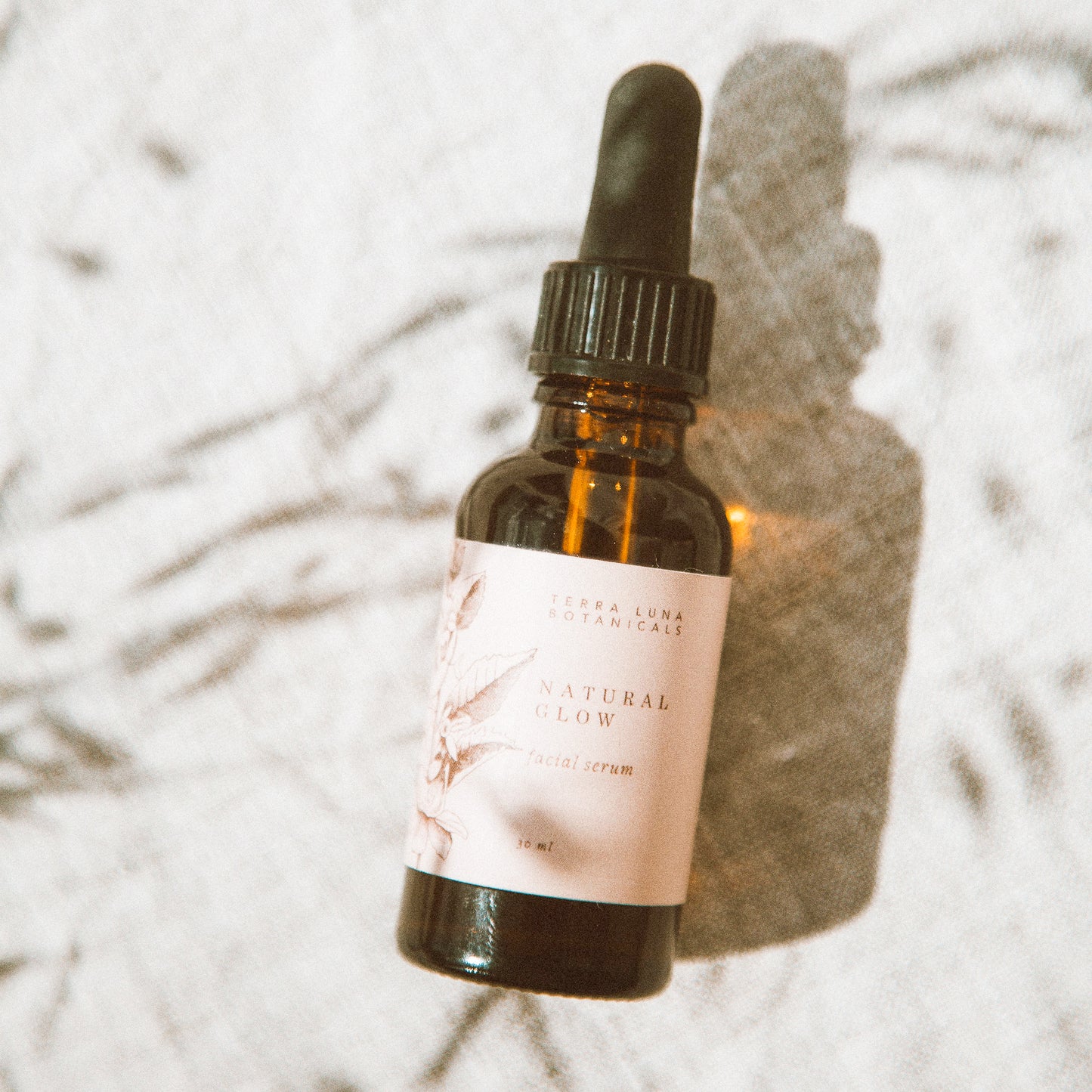 NATURAL GLOW FACE SERUM